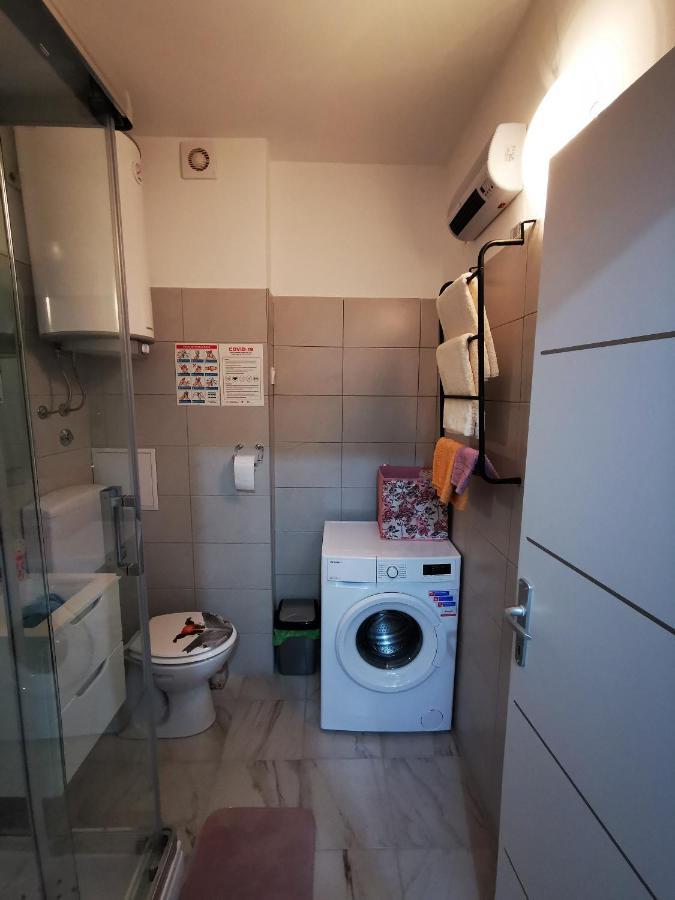 Ema Studio Apartman Karlovac Eksteriør bilde