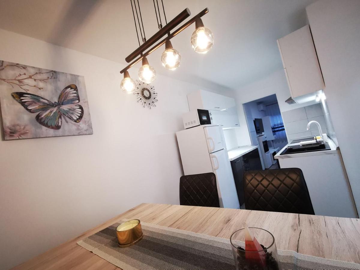 Ema Studio Apartman Karlovac Eksteriør bilde